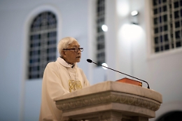 Hong Kong: media, arrestato il cardinale Joseph Zen