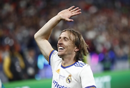 Real Madrid: Modric prolunga fino al 2023