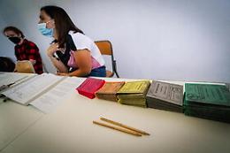 Caos seggi a Palermo, Cuffaro propone di votare anche domani