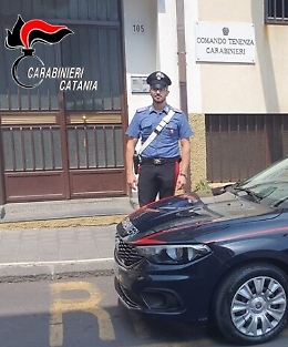 Botte alla compagna "rea" di andare in palestra: 57enne arrestato a Misterbianco