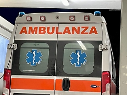 Perde il controllo della moto e si schianta in galleria: centauro morto a Lipari