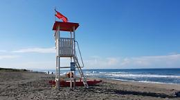 Malore in acqua, donna di 88 anni annega nel mare di Cinisi