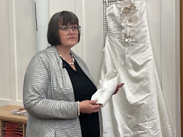 Ognissanti: vestiti da sposa diventano "abiti d'angelo"