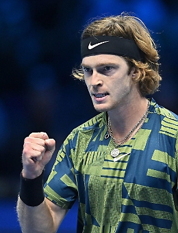 Atp Finals: Rublev batte Tsitsipas e va in semifinale