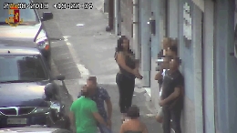 Mafia a Catania, il boss dopo il summit va via "scortato"