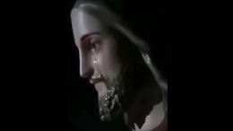 Statua di Cristo "piange": a Stupinigi di grida al miracolo