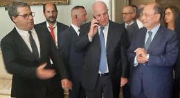 Schifani e la conferenza di fine anno: «Auguri con Miccichè? No, li ho scambiati con Berlusconi»