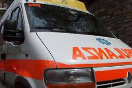 Botti: a Napoli uomo affacciato al balcone colpito da petardo