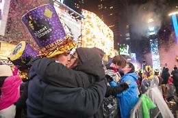 Capodanno: agenti attaccati con machete a Times Square