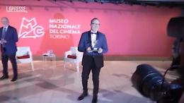 Kevin Spacey premiato a Torino: «Grazie per aver avuto le palle di invitarmi»