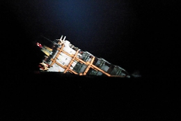 Giappone: nave cargo si capovolge a largo di Nagasaki