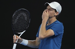 Tennis: Rotterdam; Sinner avanti, lo aspetta Tsitsipas