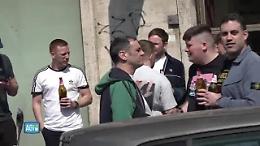 A Napoli nessuno sembra rispettare il divieto di vendita alcolici: in città si brinda a Italia-Inghilterra