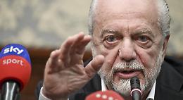 Napoli, De Laurentiis "stuzzica" la Juve: «Vinti altri scudetti dell'onestà»