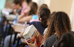 Maturit&agrave;, al via gli esami con la prima prova di italiano (50mila sono siciliani): ecco tutte le tracce proposte