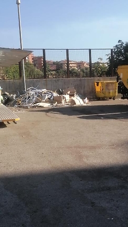 Catania: rifiuti speciali nell'area di raccolta di Canalicchio