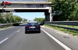 Picchiato e bruciato vivo, arrestati ex moglie e il compagno