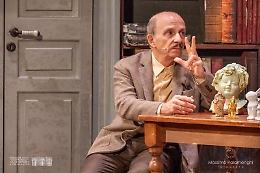 Pirandello, applausi a scena aperta per "Il Vedono Allegro" Carlo Buccirosso