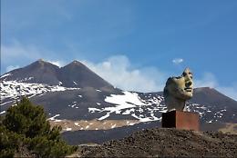 A Siracusa uno spettacolo per celebrare la mostra a cielo aperto di Mitoraj