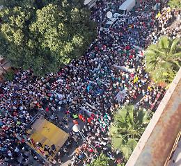 Strage di Capaci, il 23 maggio e i cortei che cambiano: la Fondazione Falcone all'albero, ma i giovani lanciano il loro piano