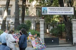 La bimba morta per difterite a Palermo: ricoverato con gli stessi sintomi il cuginetto di 4 anni 