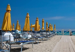 Mafia e gestione dei lidi a Mondello, Mimmo Genova si dimette dall'Italo Belga