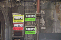 Affitti brevi, nella manovra resta l'aumento per chi usa Airbnb o Booking: «Patrimoniale mascherata». FdI annuncia «soluzioni», ma Forza Italia si prepara alla battaglia