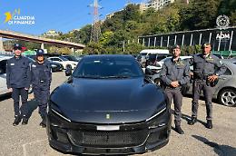 La Ferrari da 700 mila euro sequestrata al porto di Genova: era di "contrabbando"