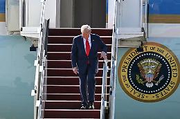 «Anziché testare missili dovrebbe far finire la guerra», il richiamo di Trump a Putin