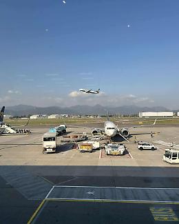 Traffico in aeroporto, e nelle zone vicine, per il Ponte di Ognissanti: lo scalo avverte i passeggeri