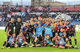 Catania, la foto virale e il retroscena che ha coinvolto i calciatori