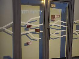 “Di Mauro vattene” ,  raffica di adesivi contro il presidente dell’Acireale