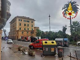 Allerta arancione in Liguria: tromba d'aria, frane e 252 interventi a Genova