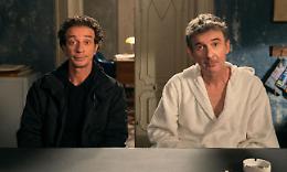 Ficarra e Picone parlano di nuovo del Ponte sullo Stretto: «Un cassonetto unisce l'Italia». Il video