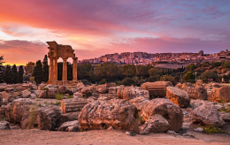 Sicilia eterna tra miti, storia, artigianato e feste patronali