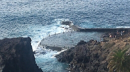 Tenerife, la piscina naturale che si &egrave; trasformata in un frullatore d&rsquo;Atlantico: quattro morti 