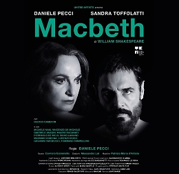 Daniele Pecci è il “Macbeth”: sul palco del Palacongressi la più oscura delle opere di Shakespeare