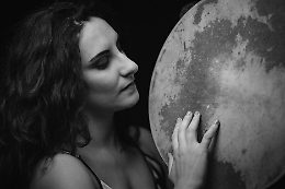 R&agrave;dica: radici in musica, storie che si intrecciano