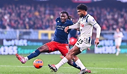 Genoa-Atalanta 0-1: i Grifoni rimasti 10 al terzo minuto cadono solo nei minuti di recupero, Hien esalta la Dea