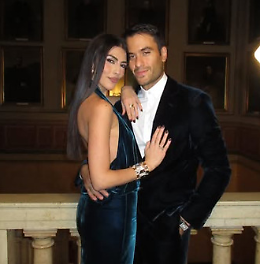 Scandalo Signorini, il Natale in famiglia di Giulia Salemi e Pierpaolo Pretelli che "ricompare" sui social