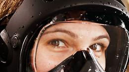 La prima trasmissione radio da sott'acqua a -12 metri con Francesca Toffanin