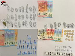 Alcamo, 32 bustine e il silenzio: la perquisizione che ha svelato un &ldquo;mini market&rdquo; della droga in casa