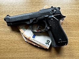 Catania come Napoli: spari al Villaggio Sant'Agata: crivellato Honda Sh. Sullo sfondo beghe fra bande e cani sciolti