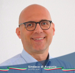 Il sindaco che pu&ograve; fare l&rsquo;imperatore e le dinastie in chiaroscuro