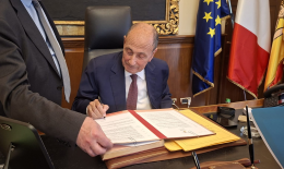 Sicilia, approvato il Documento economico di finanza regionale: Pil +0,6% nel 2025, debito quasi dimezzato