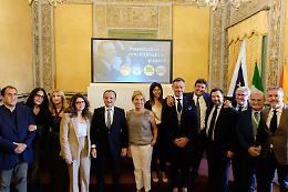 Ex Dc e "crocettiani", Cateno De Luca presenta i suoi primi "pionieri": ecco chi sono