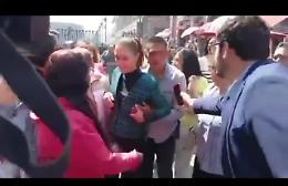 Messico, palpeggia per strada la presidente Claudia Sheinbaum: arrestato  