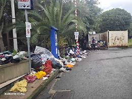 Giardini Naxos: indumenti usati, stretta del Comune con multe e controlli intensificati