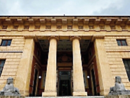 All&rsquo;Orto botanico le eterne colonne in piedi dai romani alla cattedrale