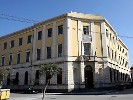 Sfratto del Rizza, pioggia di critiche